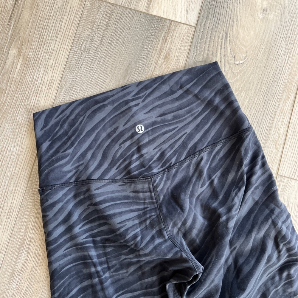 Lululemon Align Pant 25" zebra